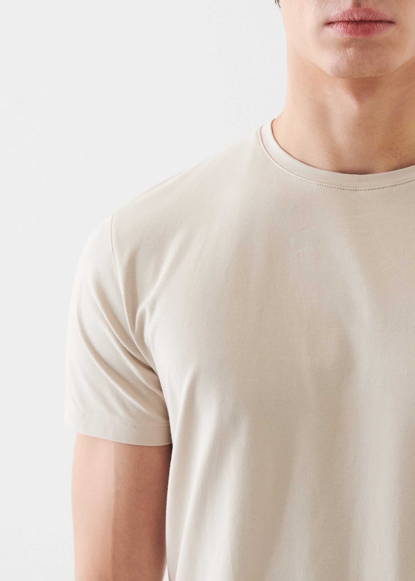 Iconic T-Shirt - Seasonal Colours - PATRICK ASSARAF