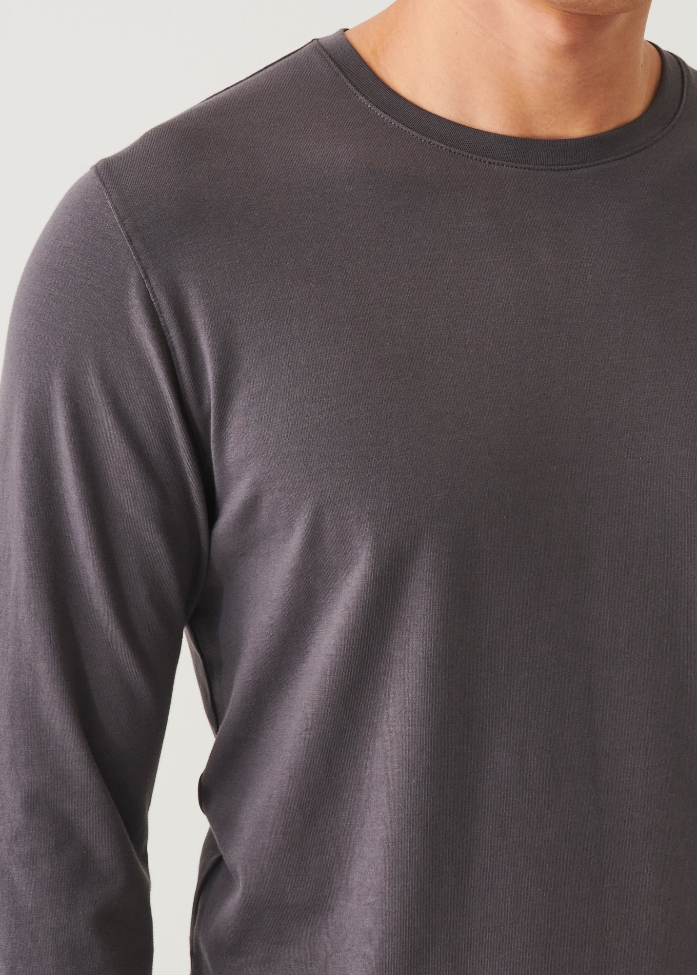 PIMA COTTON STRETCH LONG SLEEVE T-SHIRT | PATRICK ASSARAF.
