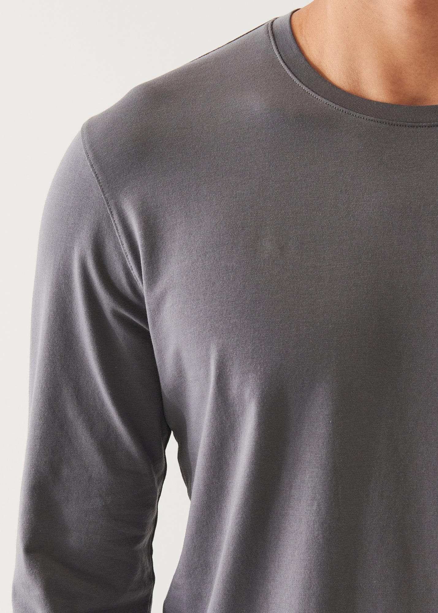 PIMA COTTON STRETCH LONG SLEEVE T-SHIRT | PATRICK ASSARAF.