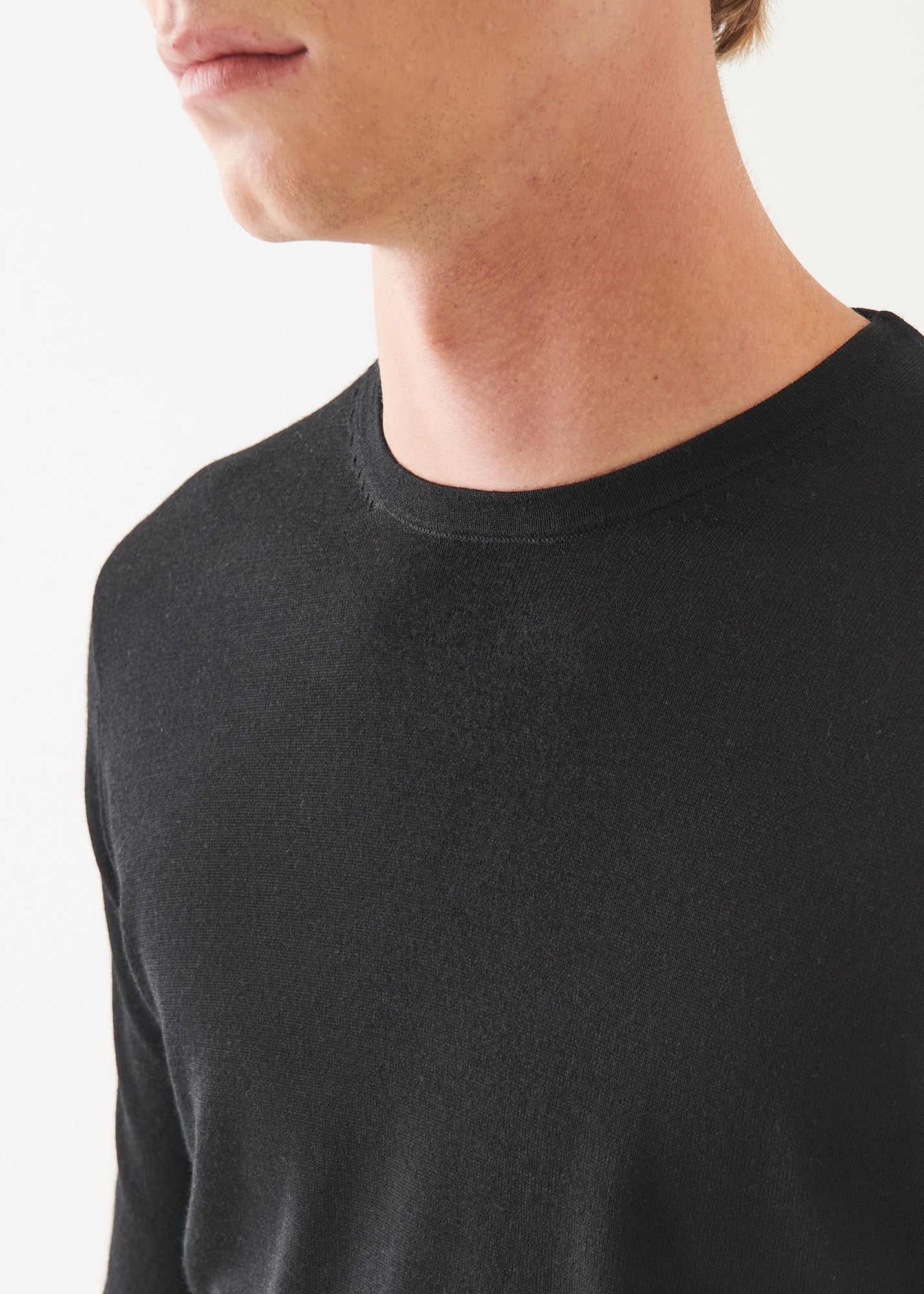 Extra-Fine Merino Crewneck
