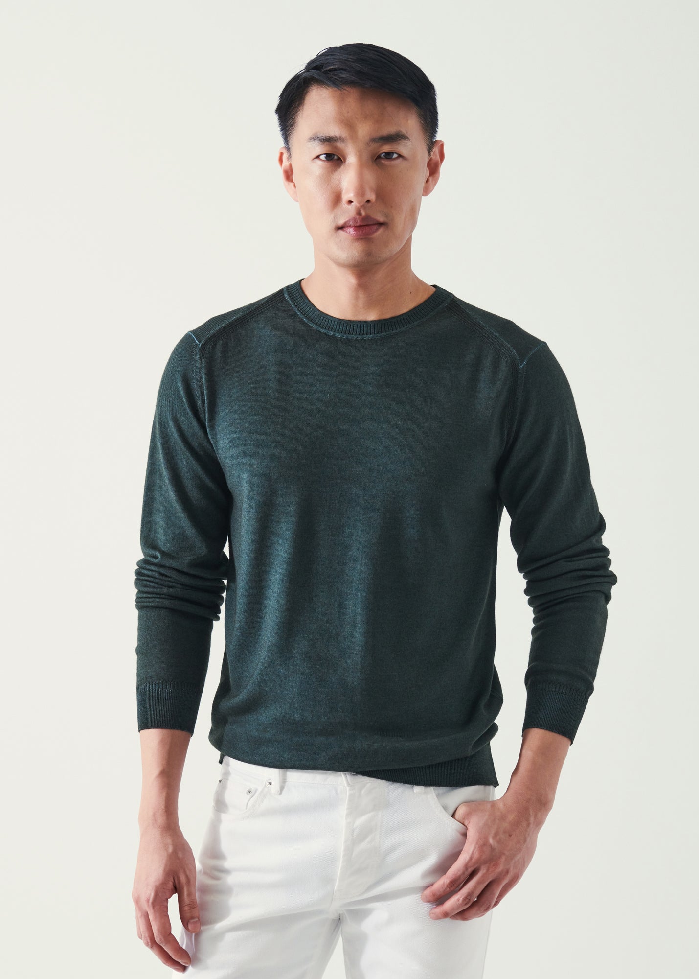 EXTRA-FINE MERINO COLD DYE CREWNECK | PATRICK ASSARAF.