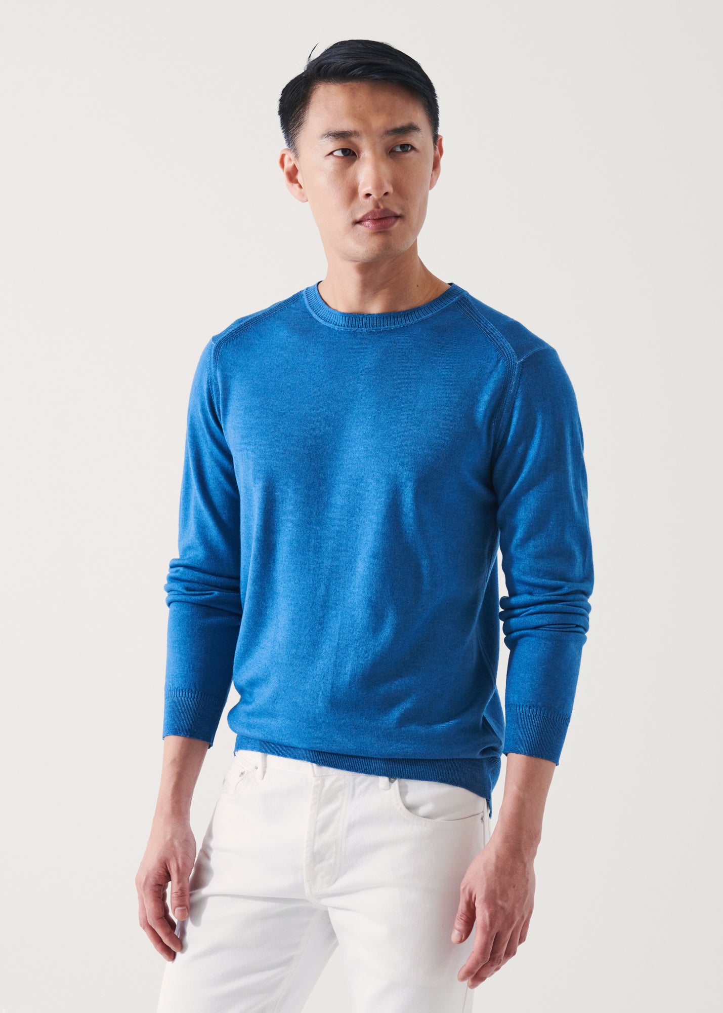 EXTRA-FINE MERINO COLD DYE CREWNECK | PATRICK ASSARAF.