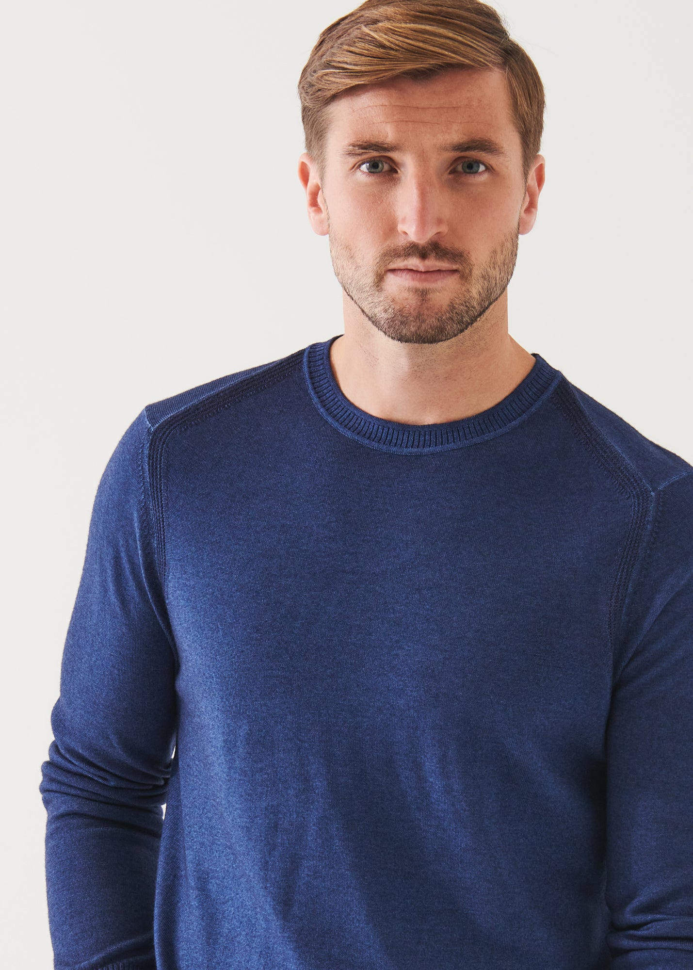 EXTRA-FINE MERINO COLD DYE CREWNECK | PATRICK ASSARAF.