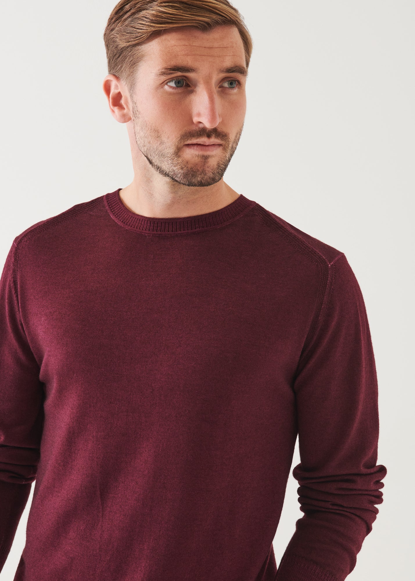 EXTRA-FINE MERINO COLD DYE CREWNECK | PATRICK ASSARAF.