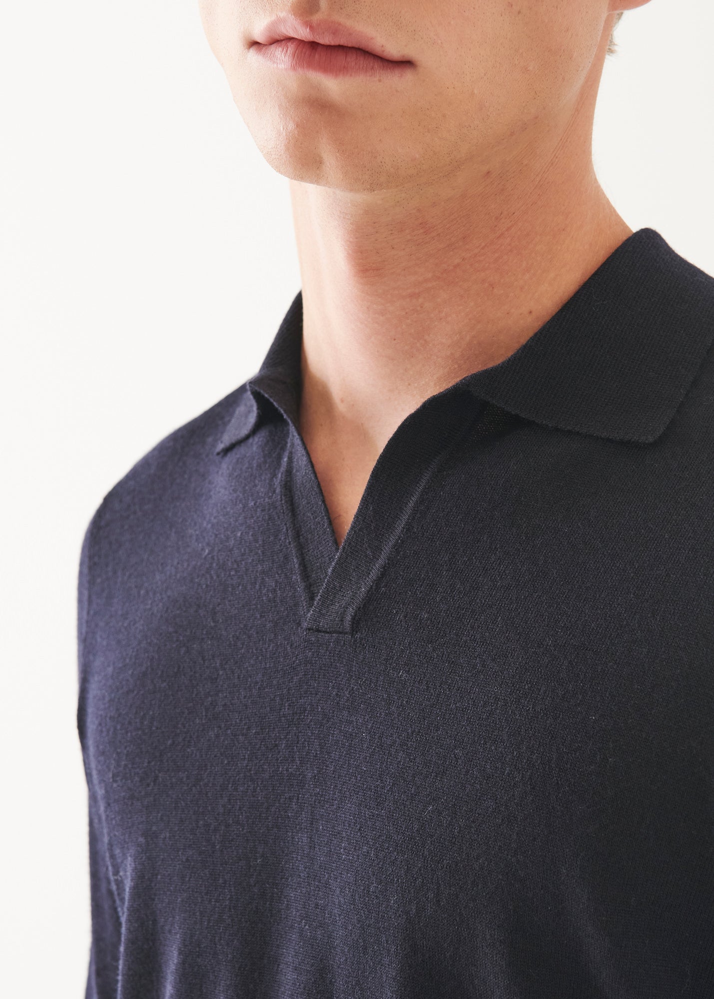 Extra-Fine Merino Open Polo