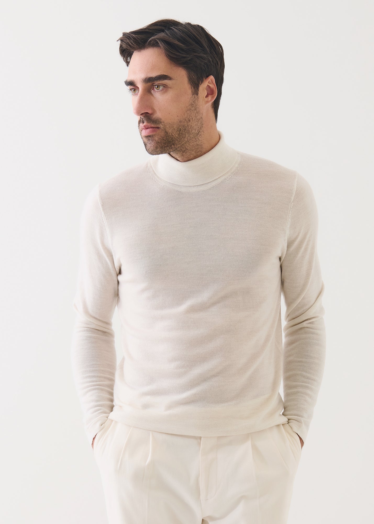 Extra-Fine Merino Turtleneck
