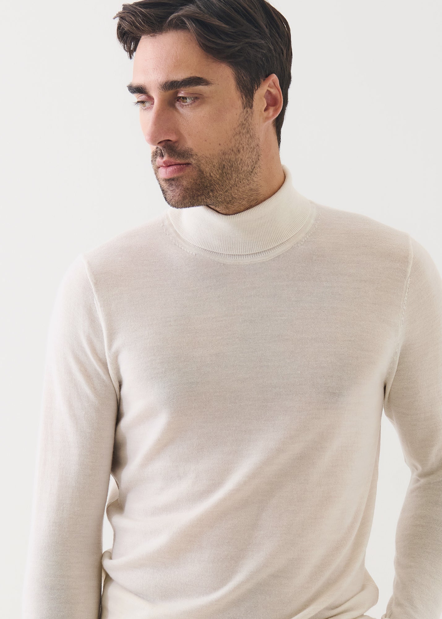 Extra-Fine Merino Turtleneck