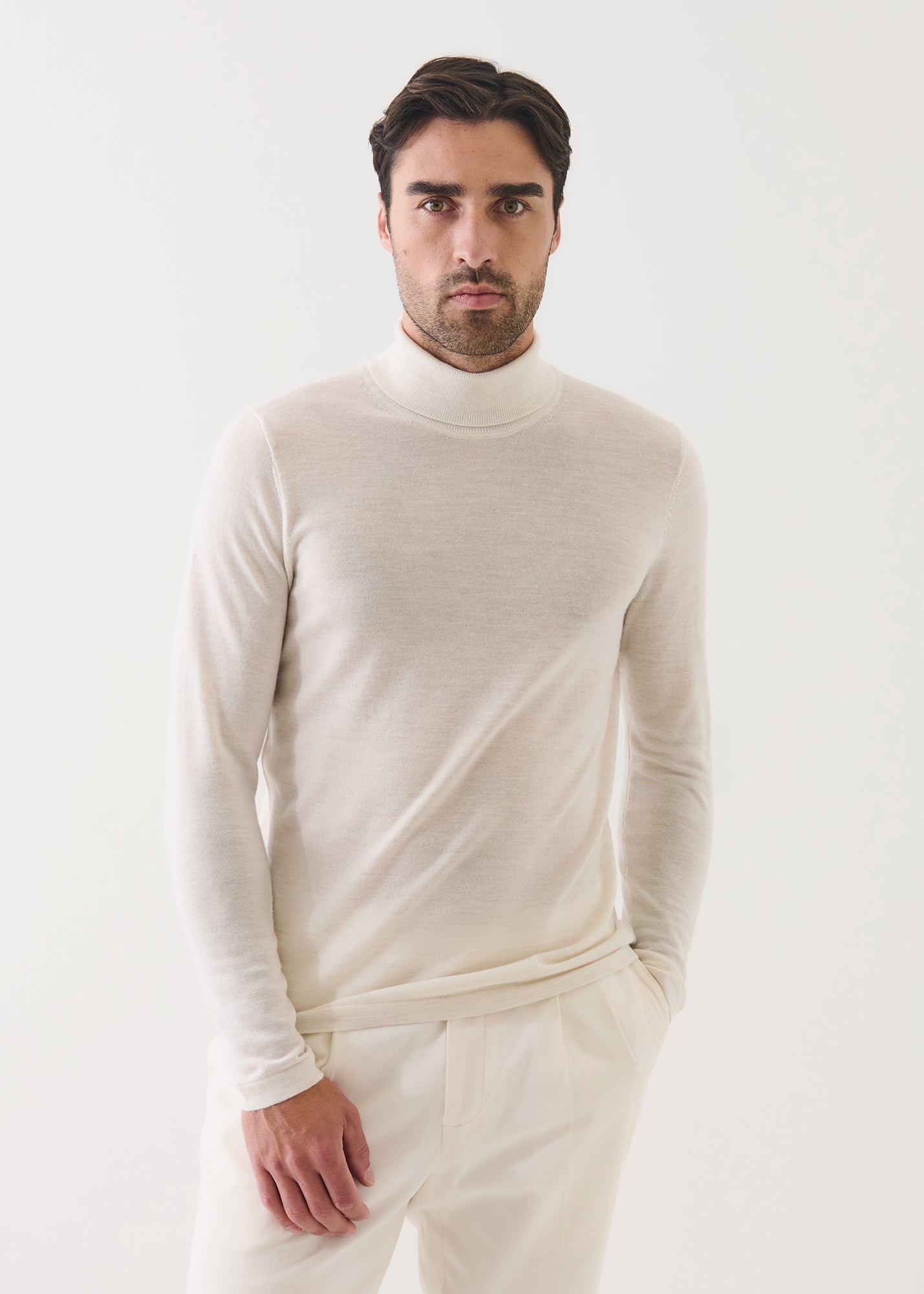 Extra-Fine Merino Turtleneck