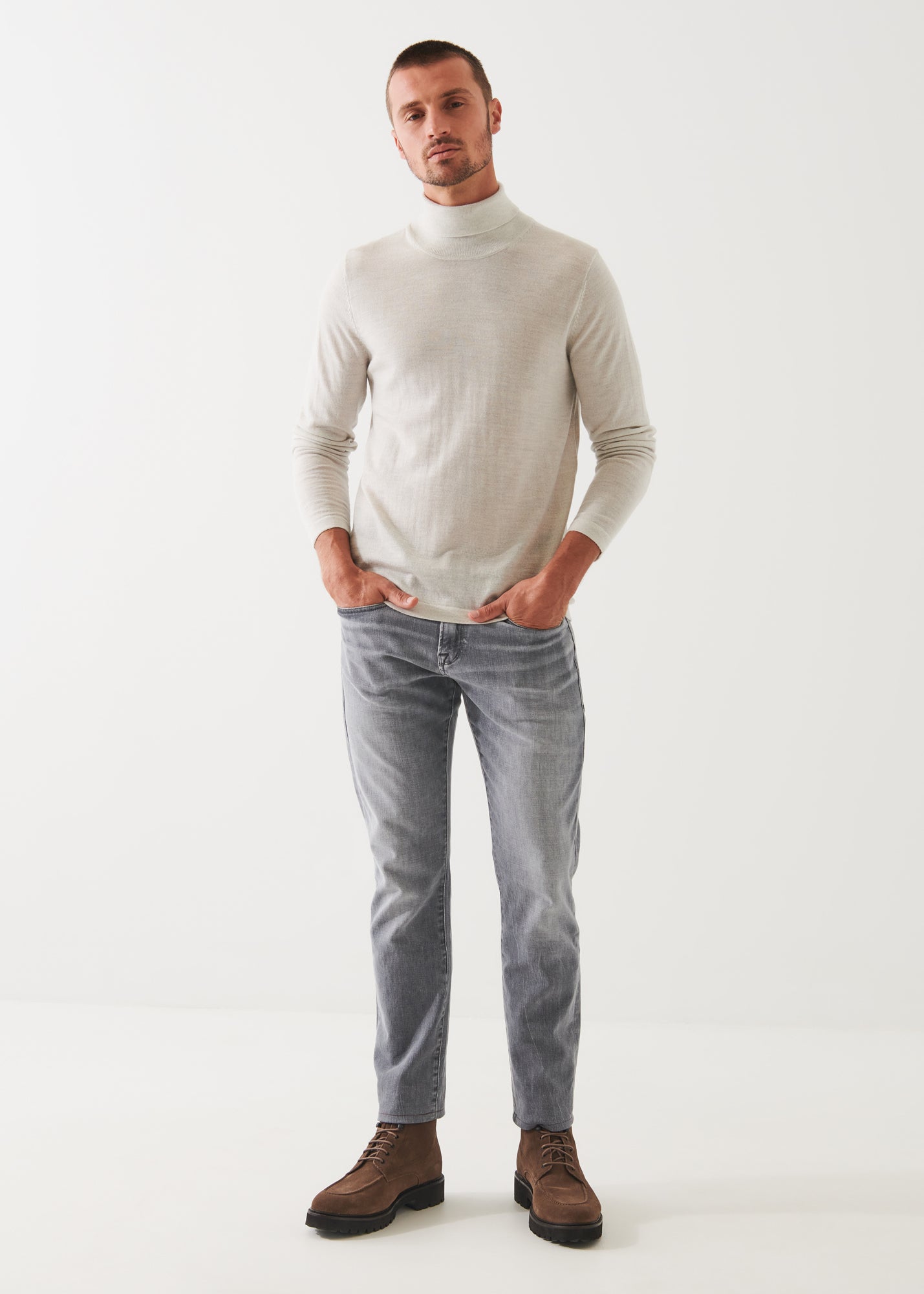 Extra-Fine Merino Turtleneck