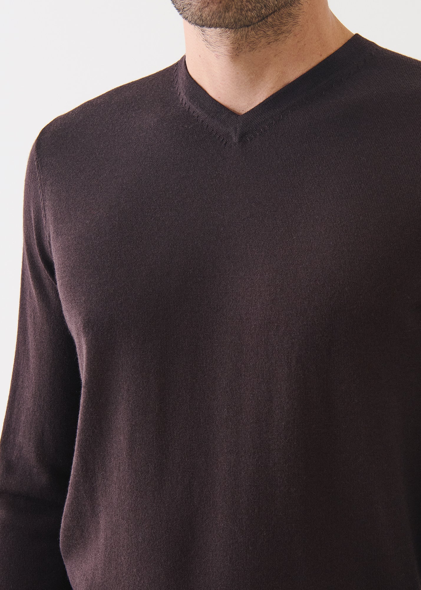 Extra-Fine Merino V-Neck