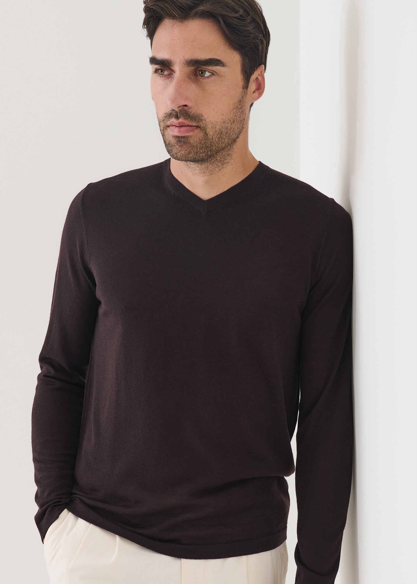 Extra-Fine Merino V-Neck