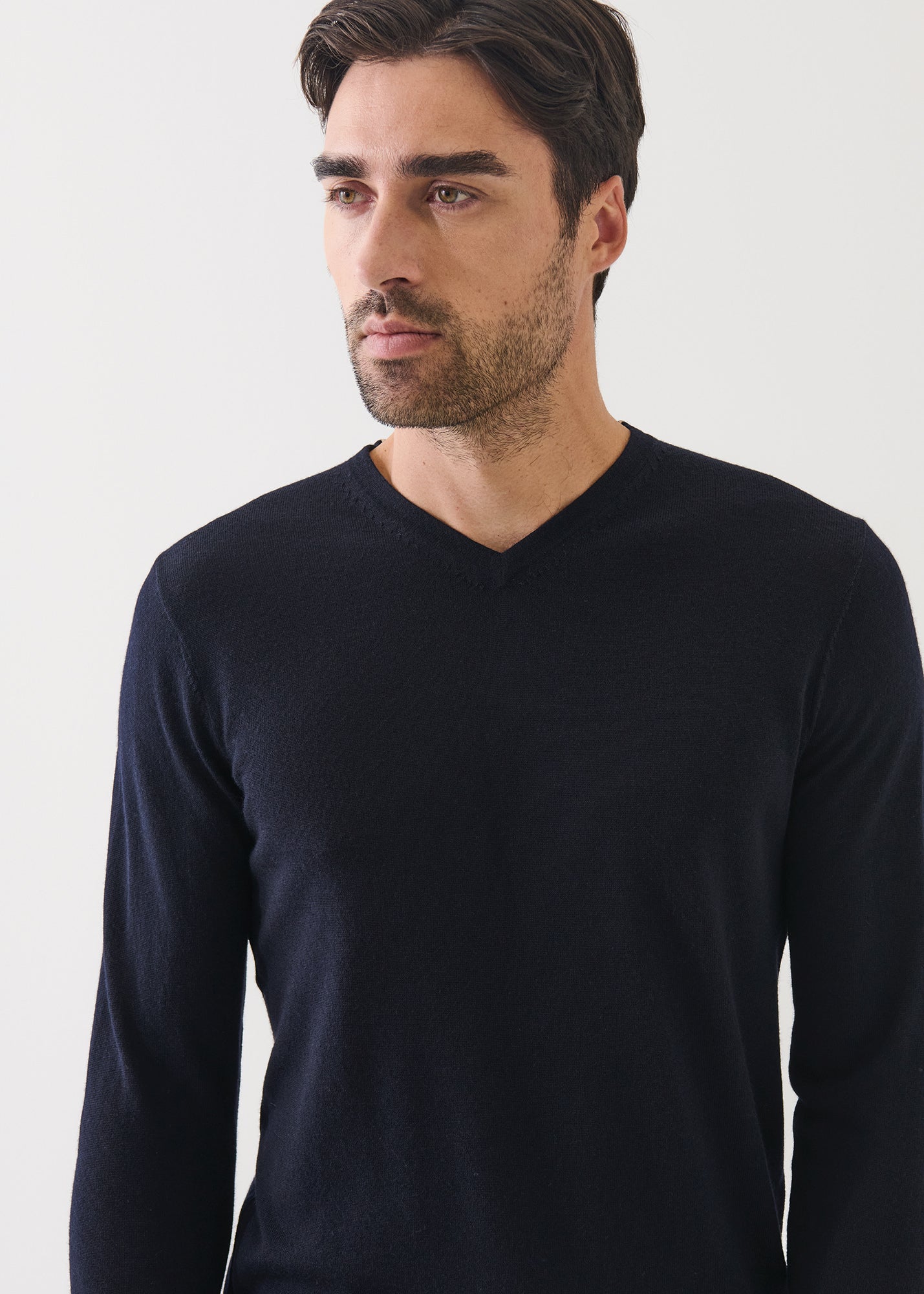 Extra-Fine Merino V-Neck