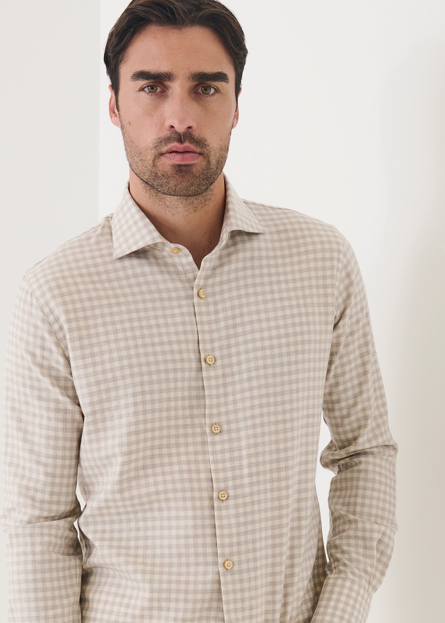 Soft Check Spread Collar Shirt