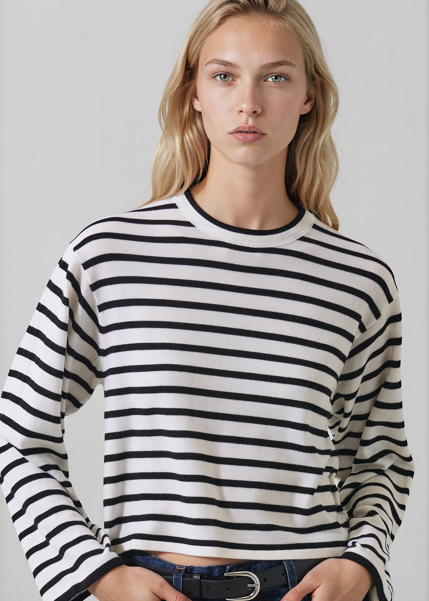 Extra-Fine Merino Relaxed Cropped Crewneck