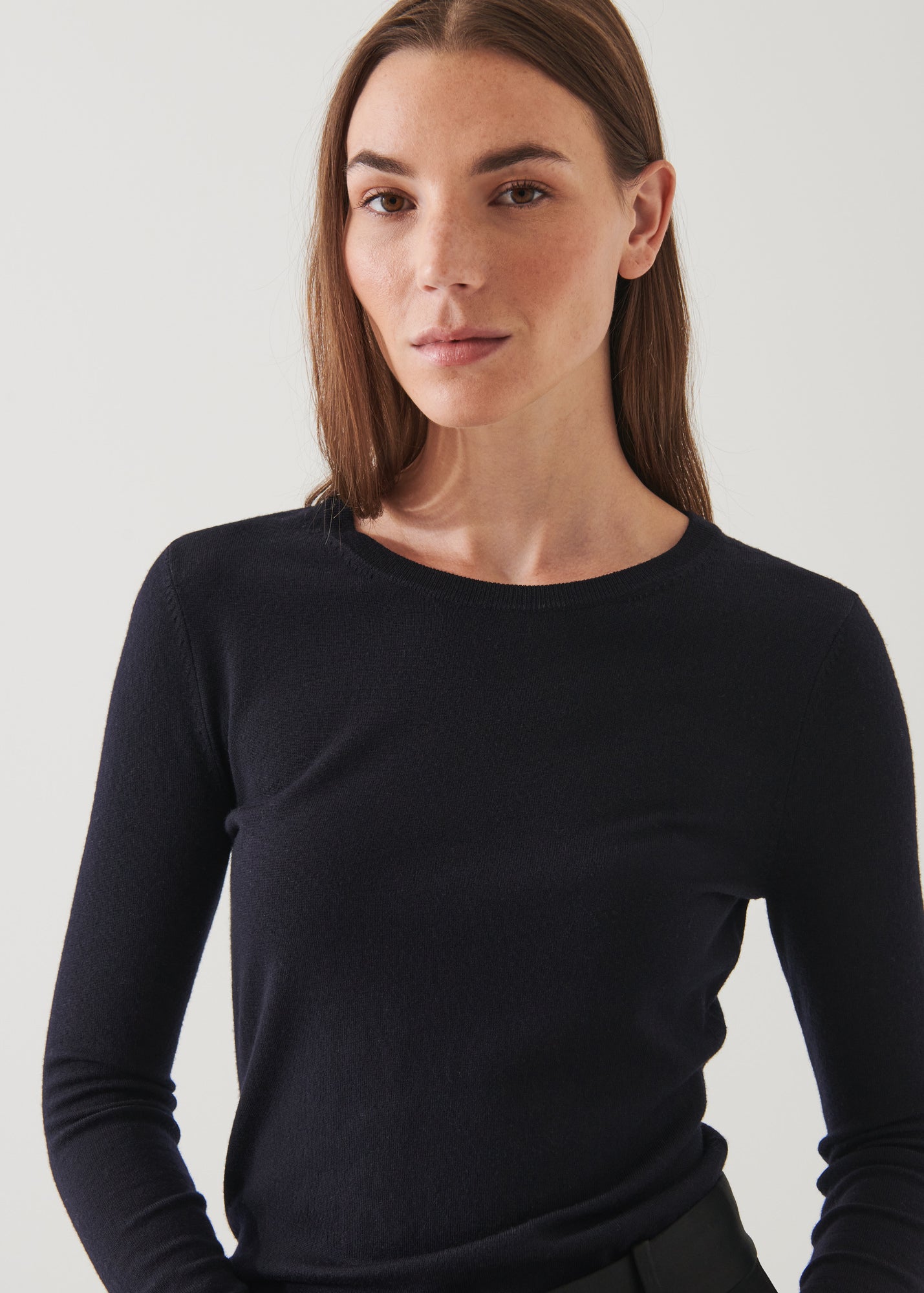 Superfine Fitted Merino Crewneck