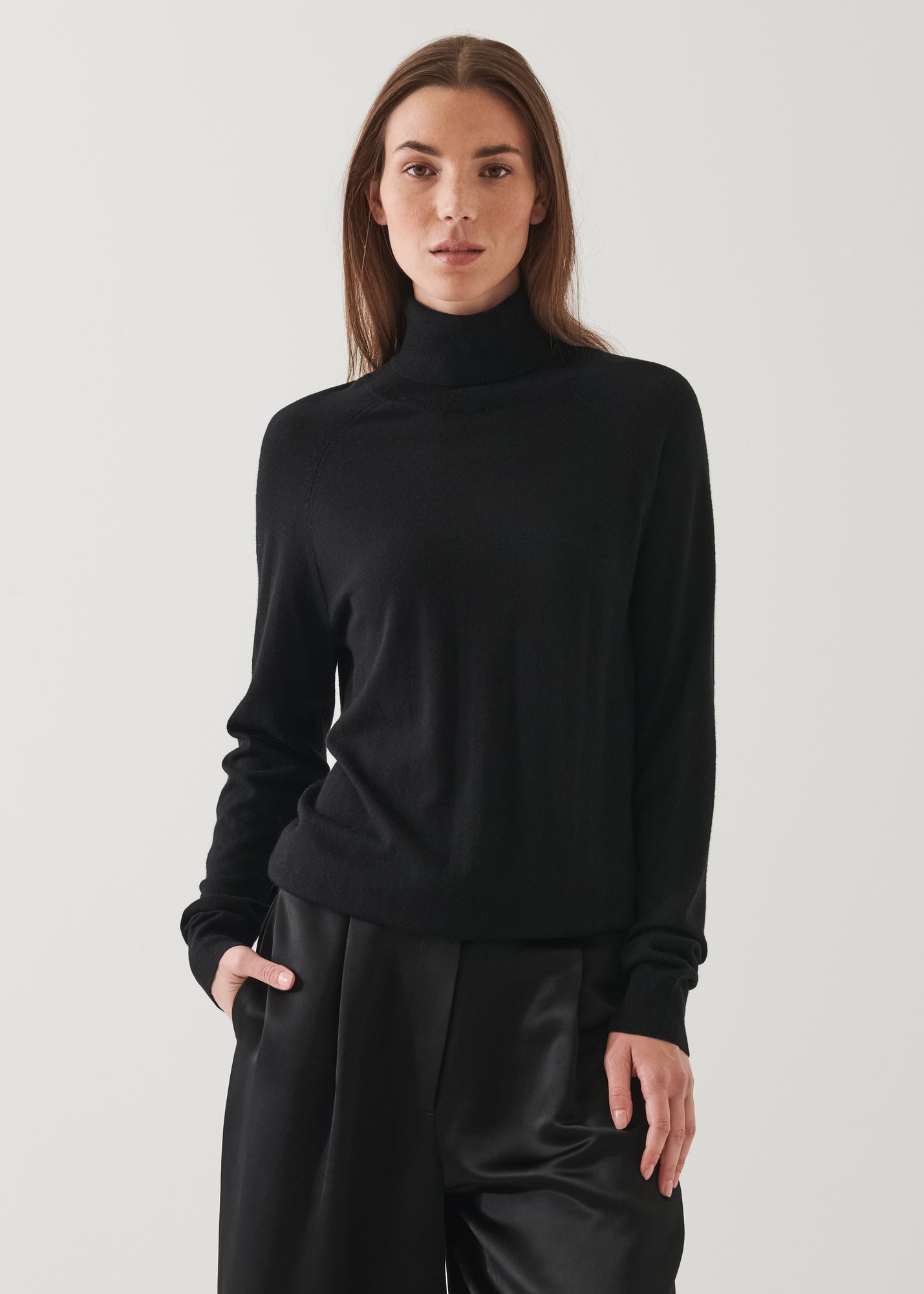 SUPERFINE MERINO BOYFRIEND TURTLENECK | PATRICK ASSARAF.
