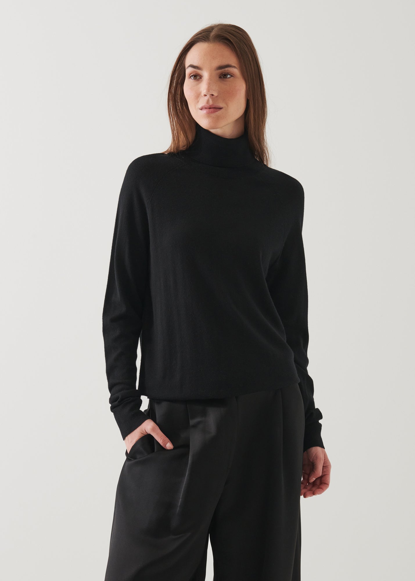 SUPERFINE MERINO BOYFRIEND TURTLENECK | PATRICK ASSARAF.