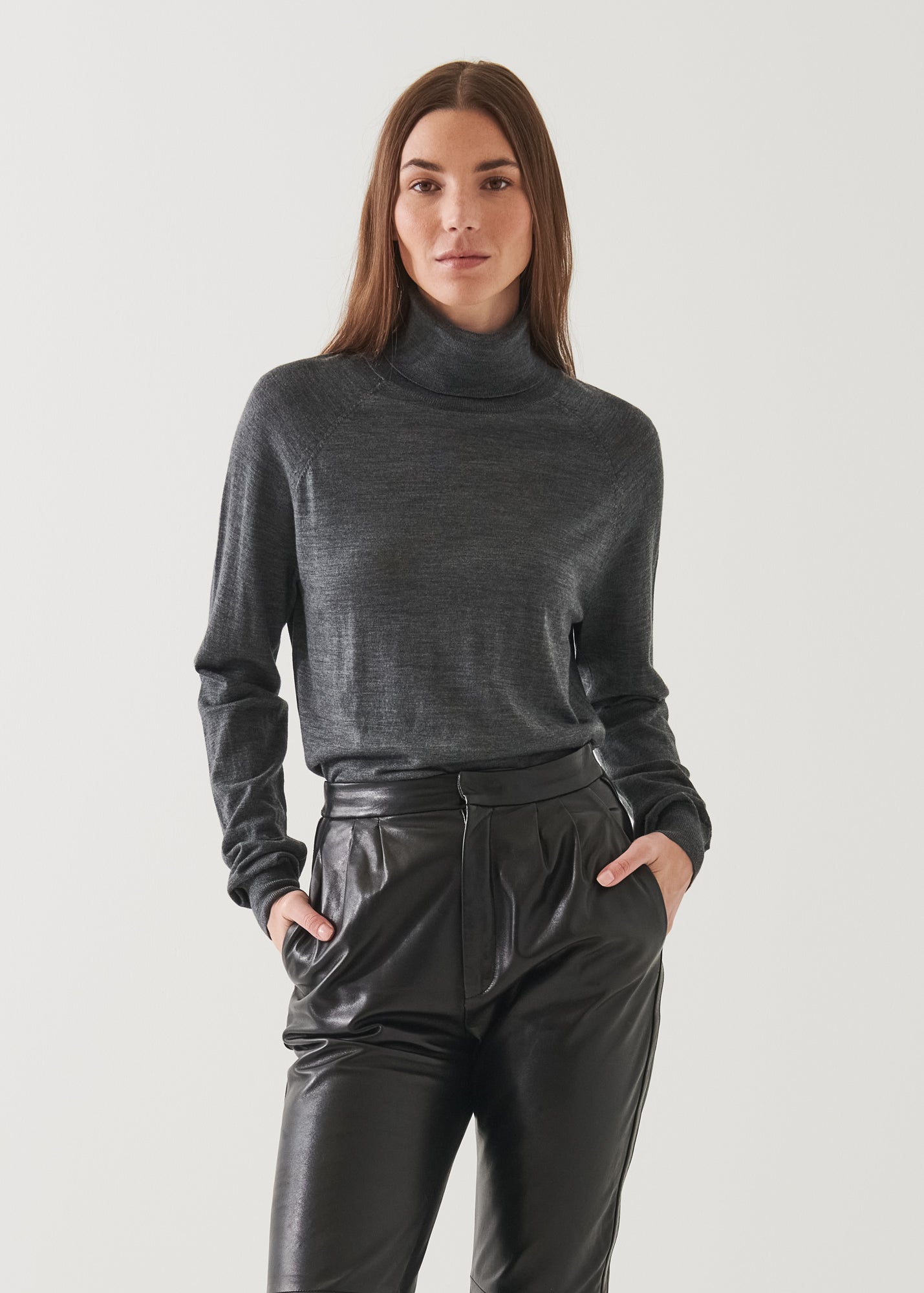 SUPERFINE MERINO BOYFRIEND TURTLENECK | PATRICK ASSARAF.