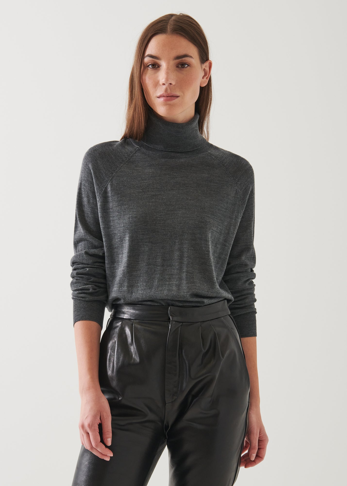 SUPERFINE MERINO BOYFRIEND TURTLENECK | PATRICK ASSARAF.