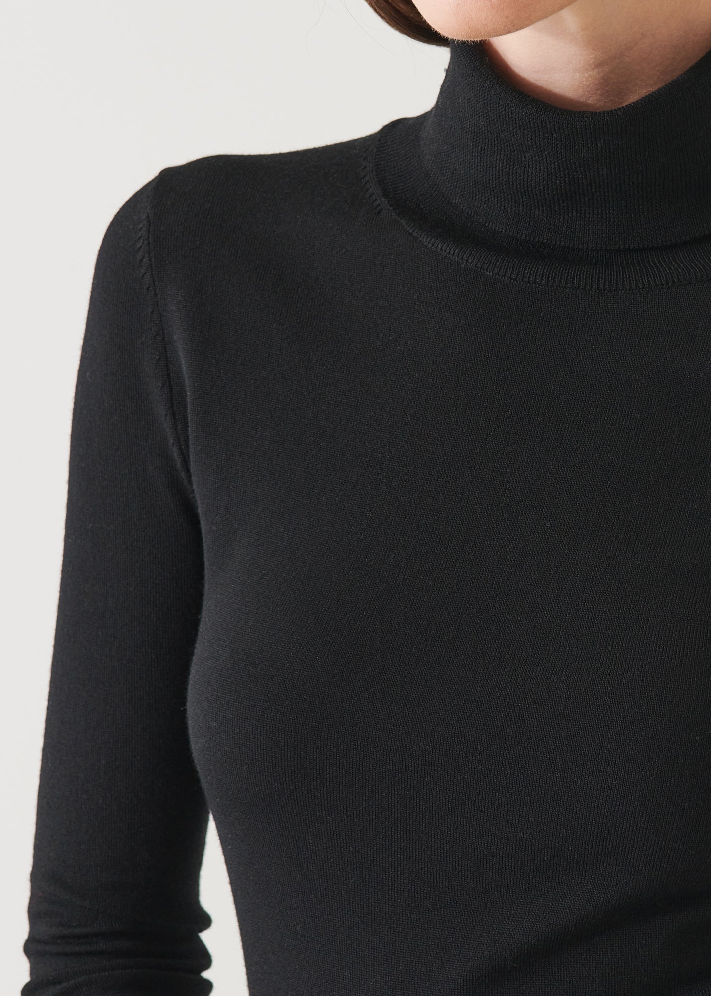 Superfine Merino Turtleneck