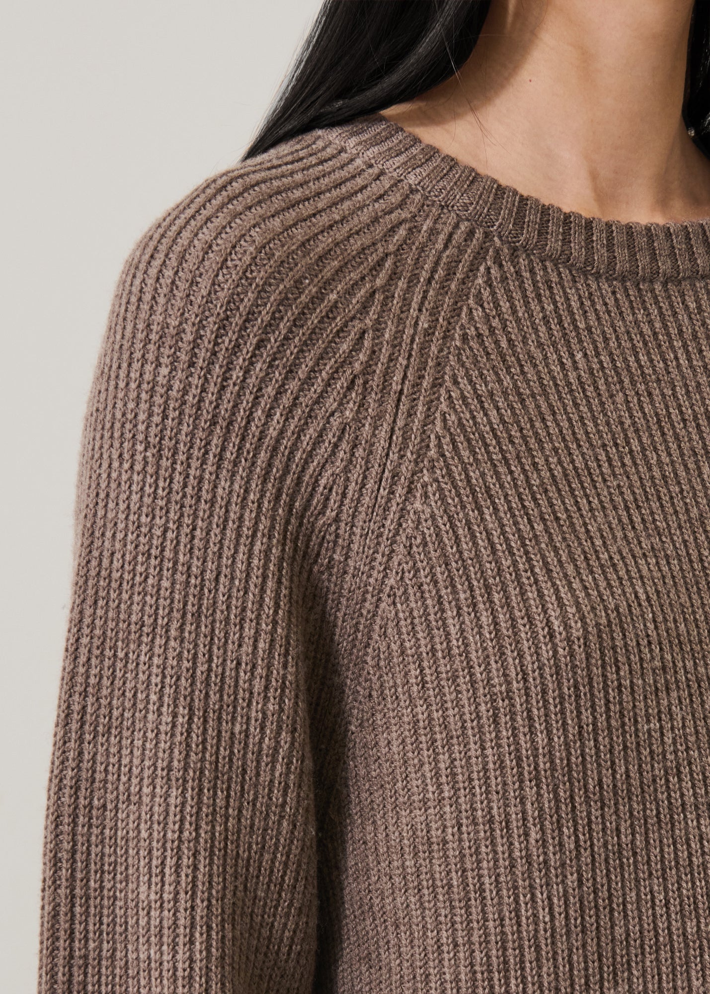 Merino Ribbed Raglan Crew