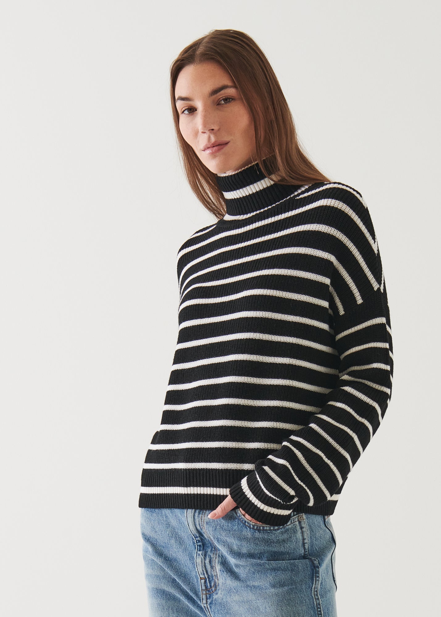 STRIPED TURTLENECK | PATRICK ASSARAF.
