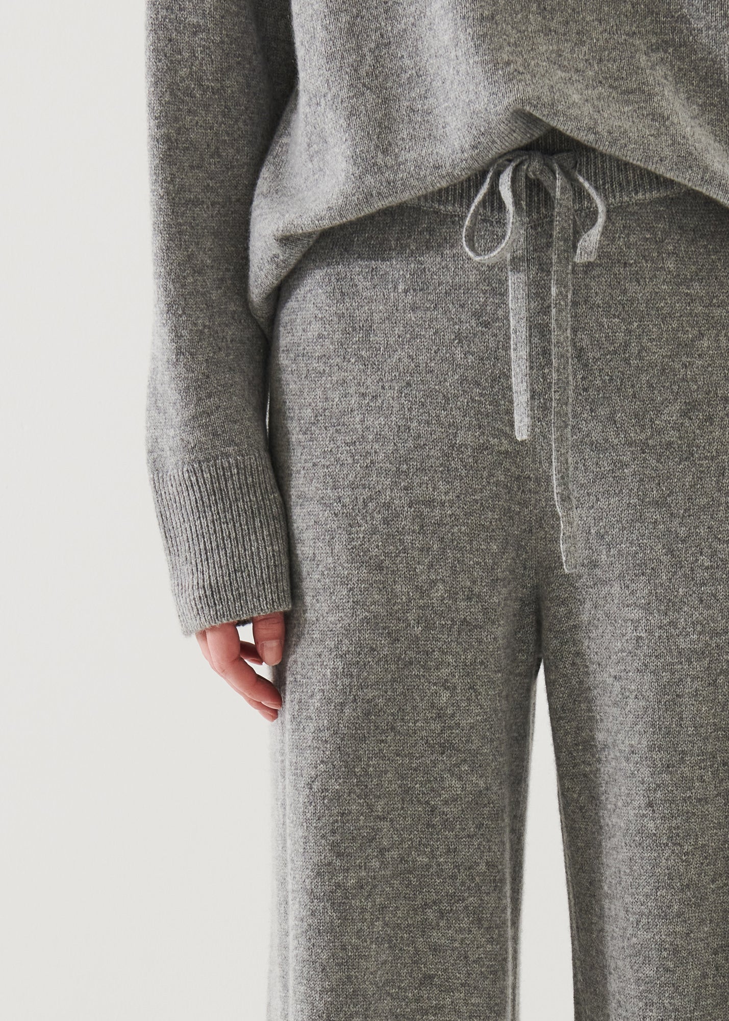 CASHMERE DRAWSTRING PANT | PATRICK ASSARAF.
