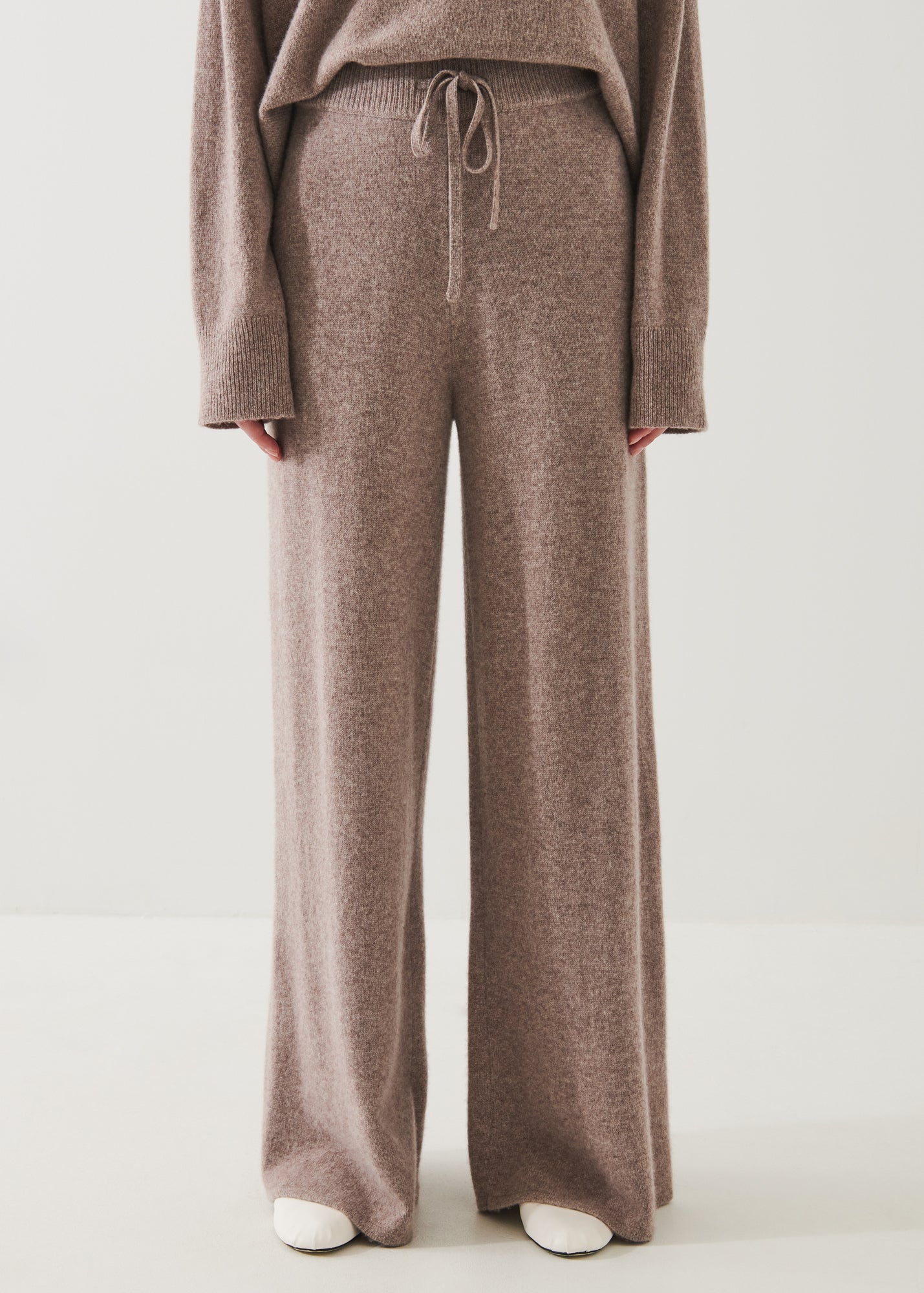 CASHMERE DRAWSTRING PANT | PATRICK ASSARAF.