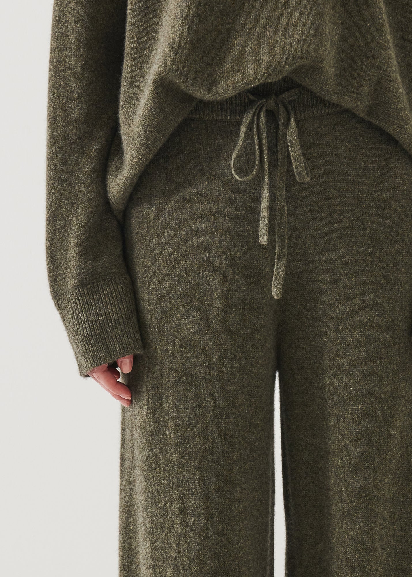 CASHMERE DRAWSTRING PANT | PATRICK ASSARAF.