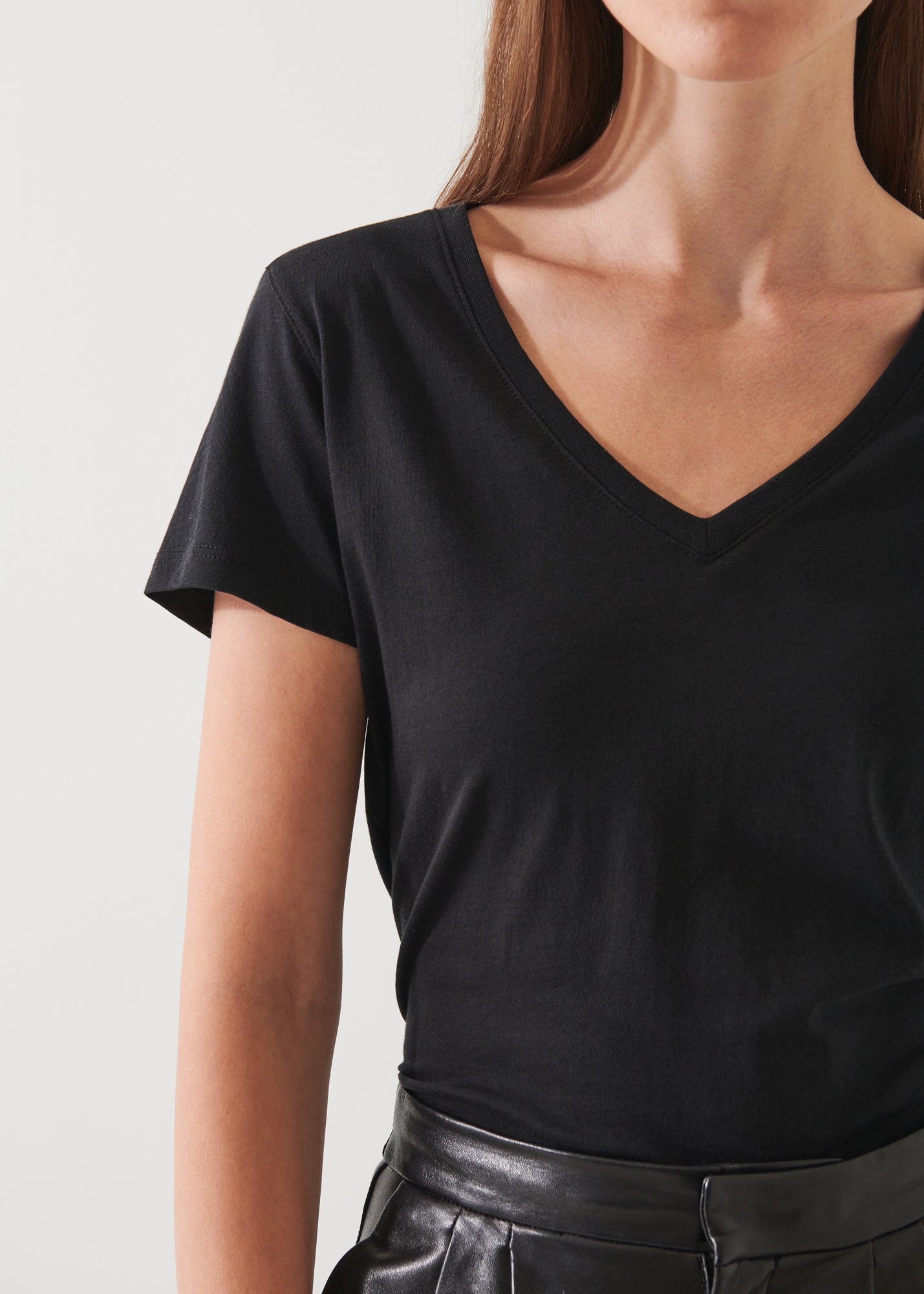 Lightweight Pima Cotton V-Neck - PATRICK ASSARAF
