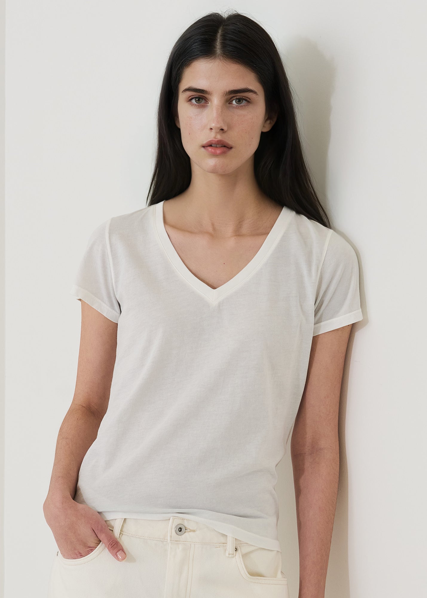 Reverse Spray Lightweight Pima Cotton V-Neck T-Shirt - PATRICK ASSARAF