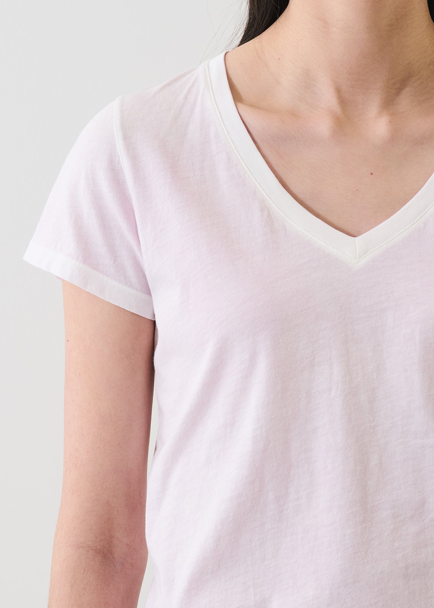 Reverse Spray Lightweight Pima Cotton V-Neck T-Shirt - PATRICK ASSARAF