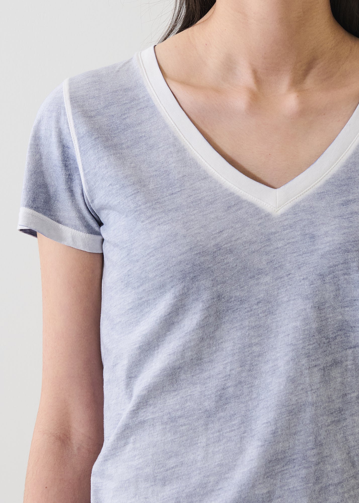 Reverse Spray Lightweight Pima Cotton V-Neck T-Shirt - PATRICK ASSARAF