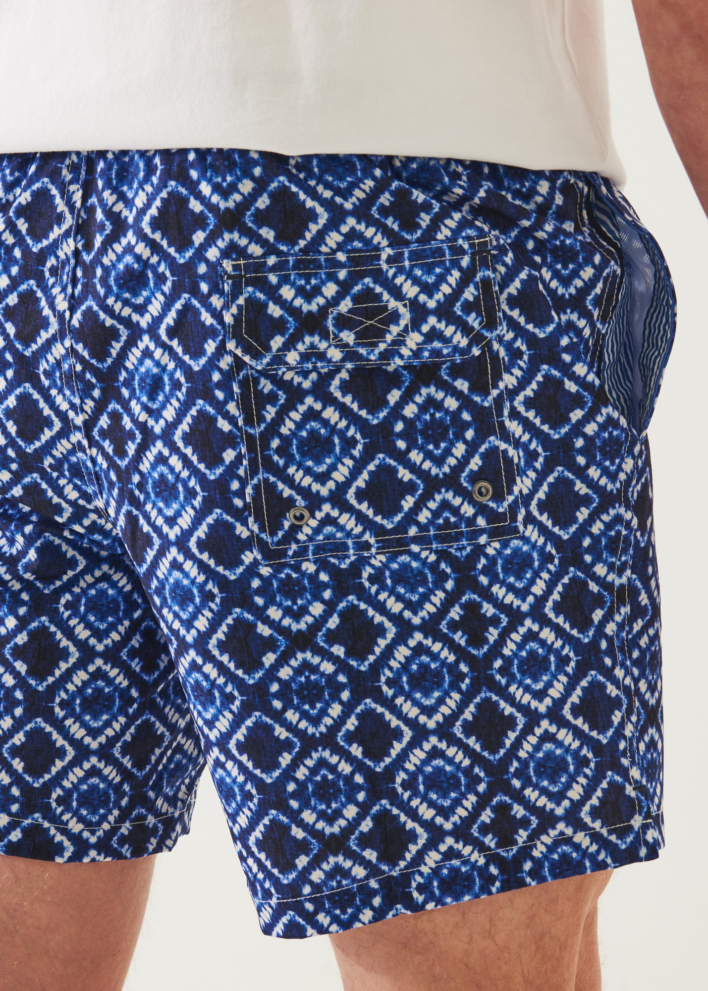 PRINTED SWIM SHORT | PATRICK ASSARAF.
