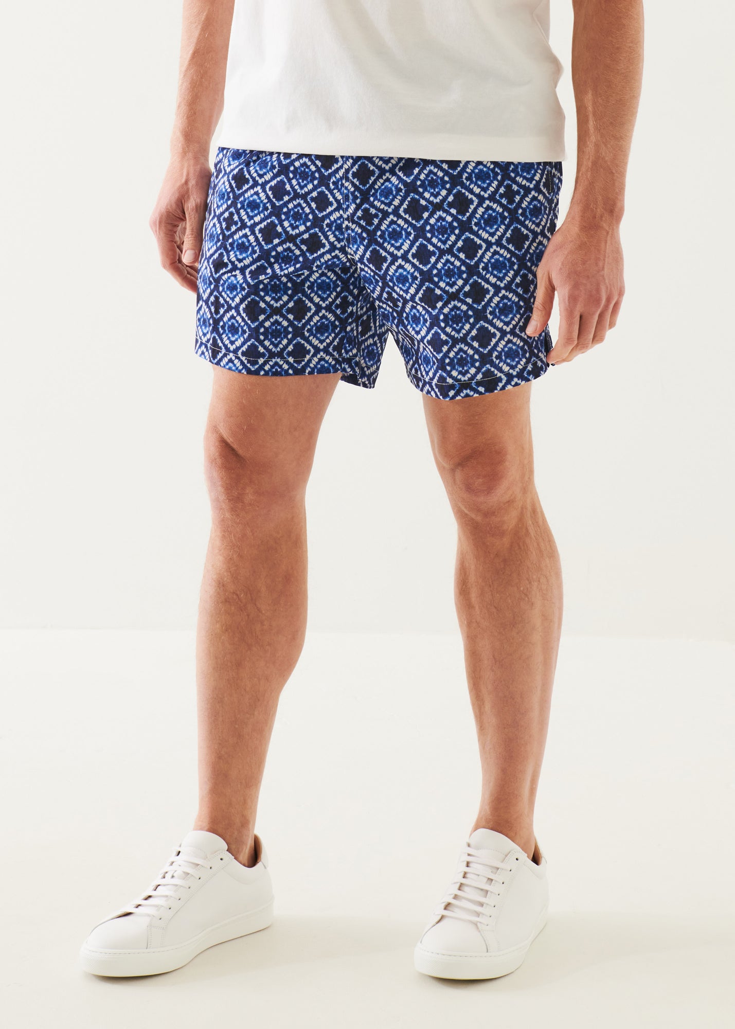 PRINTED SWIM SHORT | PATRICK ASSARAF.