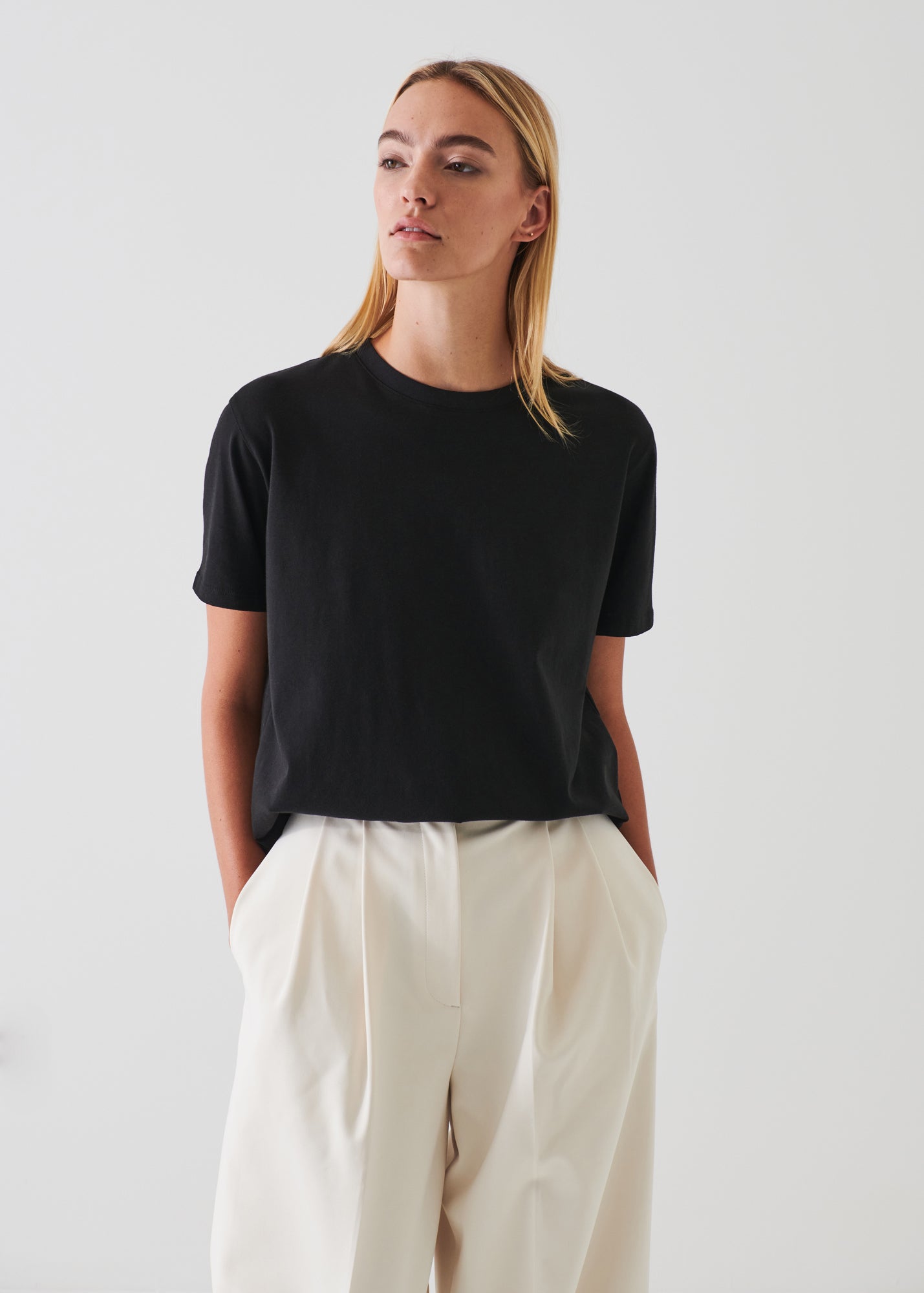 ICONIC PIMA COTTON STRETCH BOYFRIEND T-SHIRT | PATRICK ASSARAF.