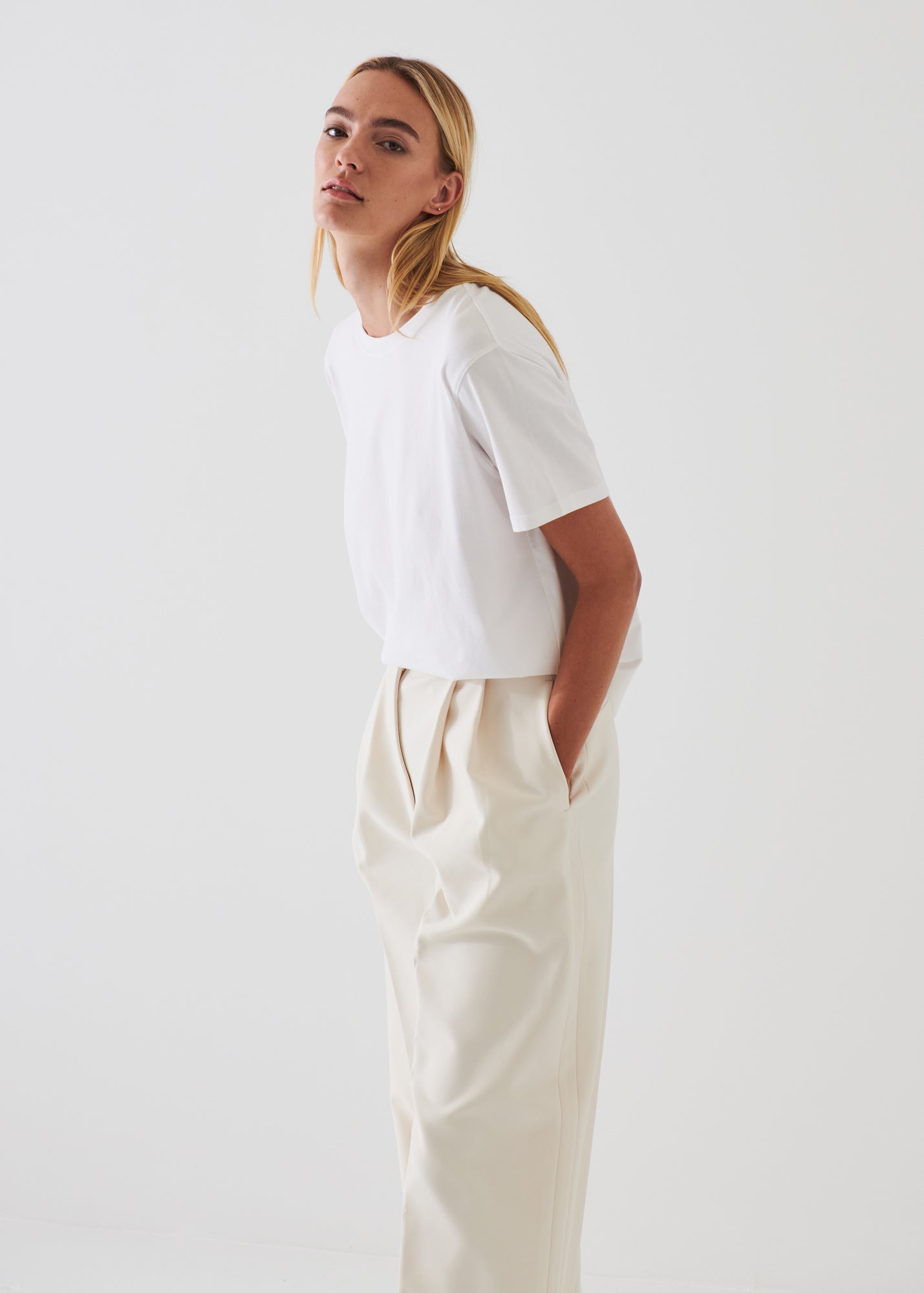 ICONIC PIMA COTTON STRETCH BOYFRIEND T-SHIRT | PATRICK ASSARAF.