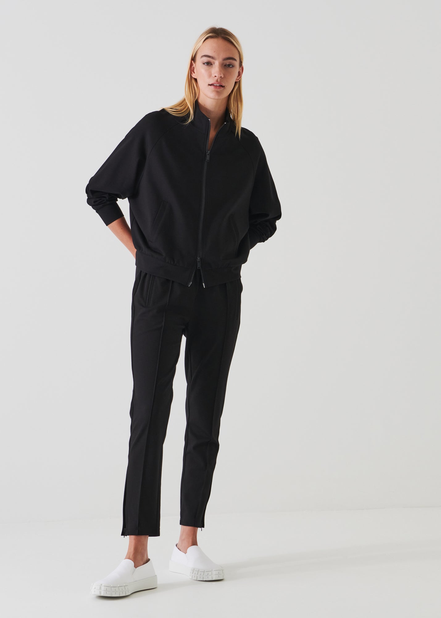 STRETCH TRACK PANT | PATRICK ASSARAF.