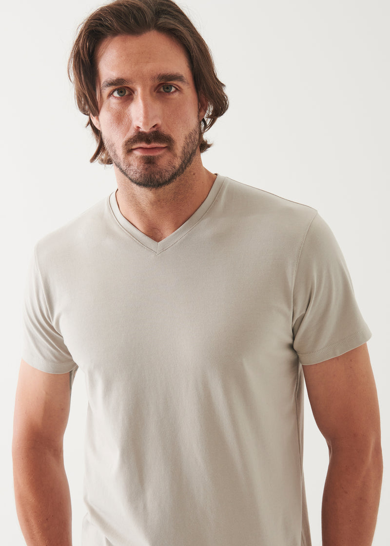 PIMA COTTON STRETCH V-NECK T-SHIRT