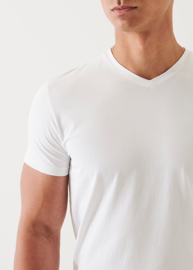 PIMA COTTON STRETCH V-NECK T-SHIRT