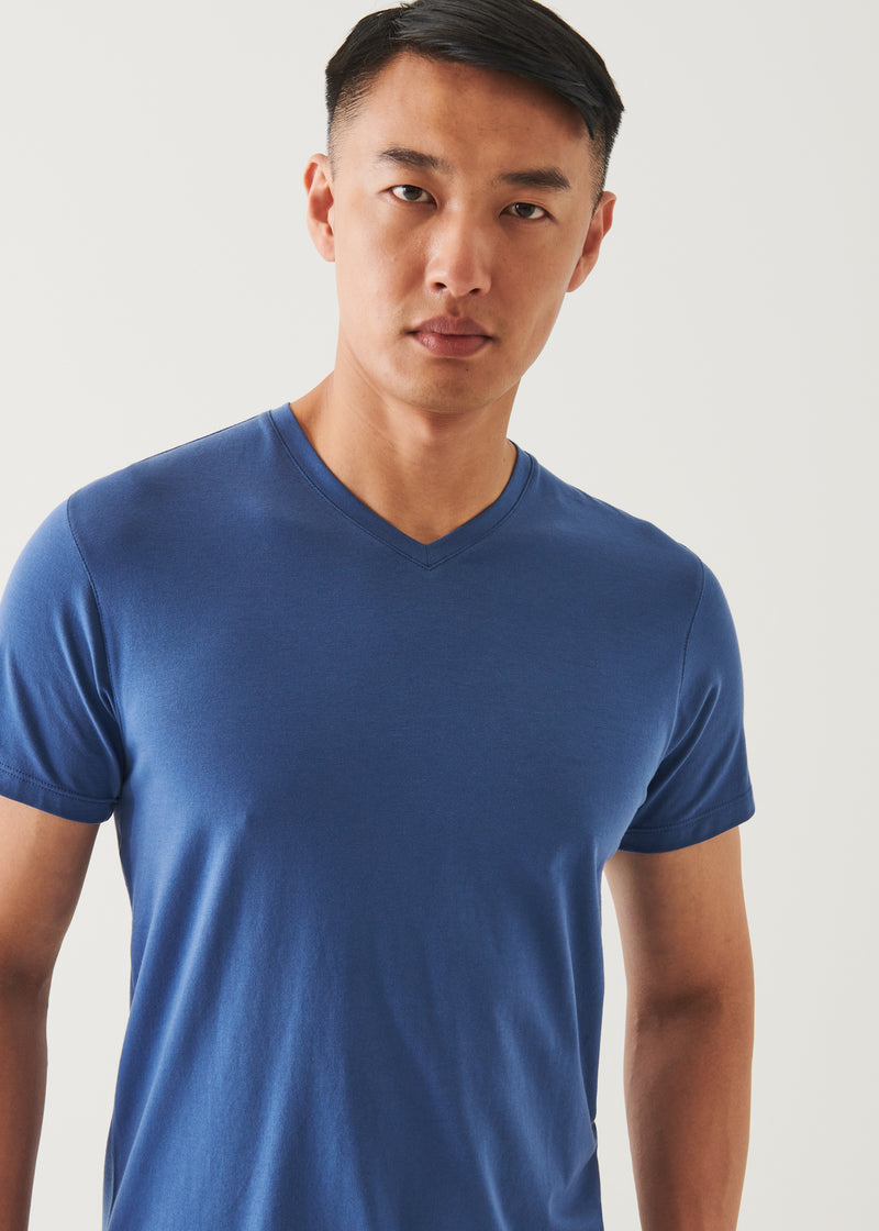 PIMA COTTON STRETCH V-NECK T-SHIRT