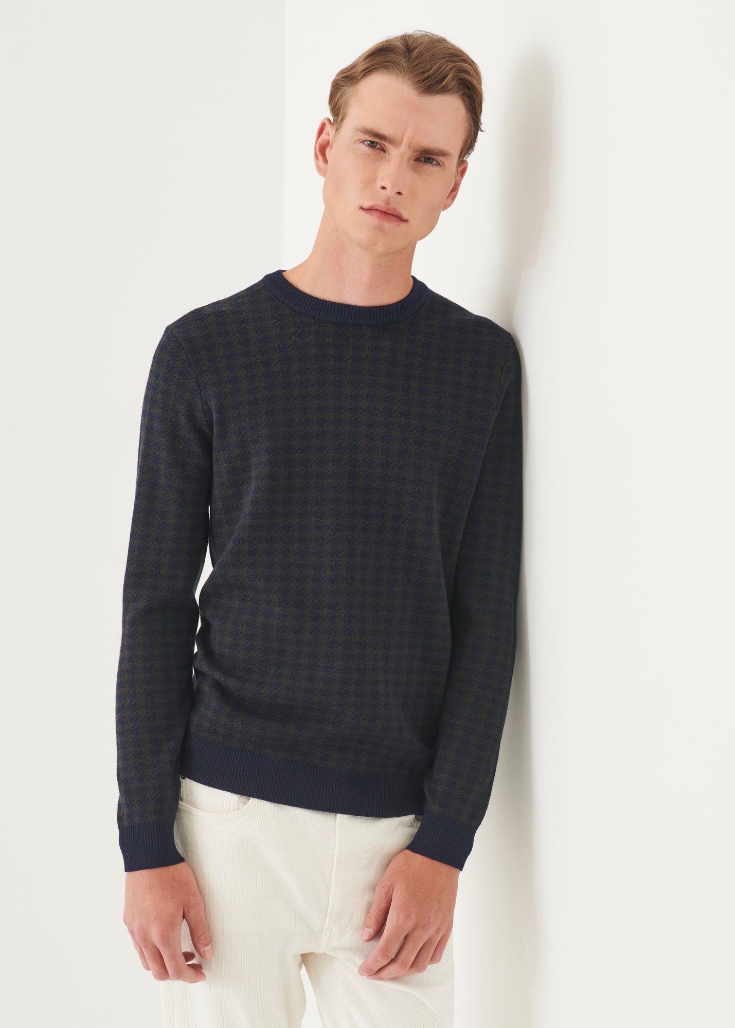 Merino Houndstooth Crewneck