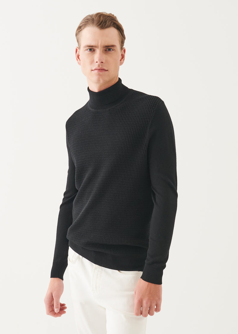 MERINO WAFFLE KNIT TURTLENECK