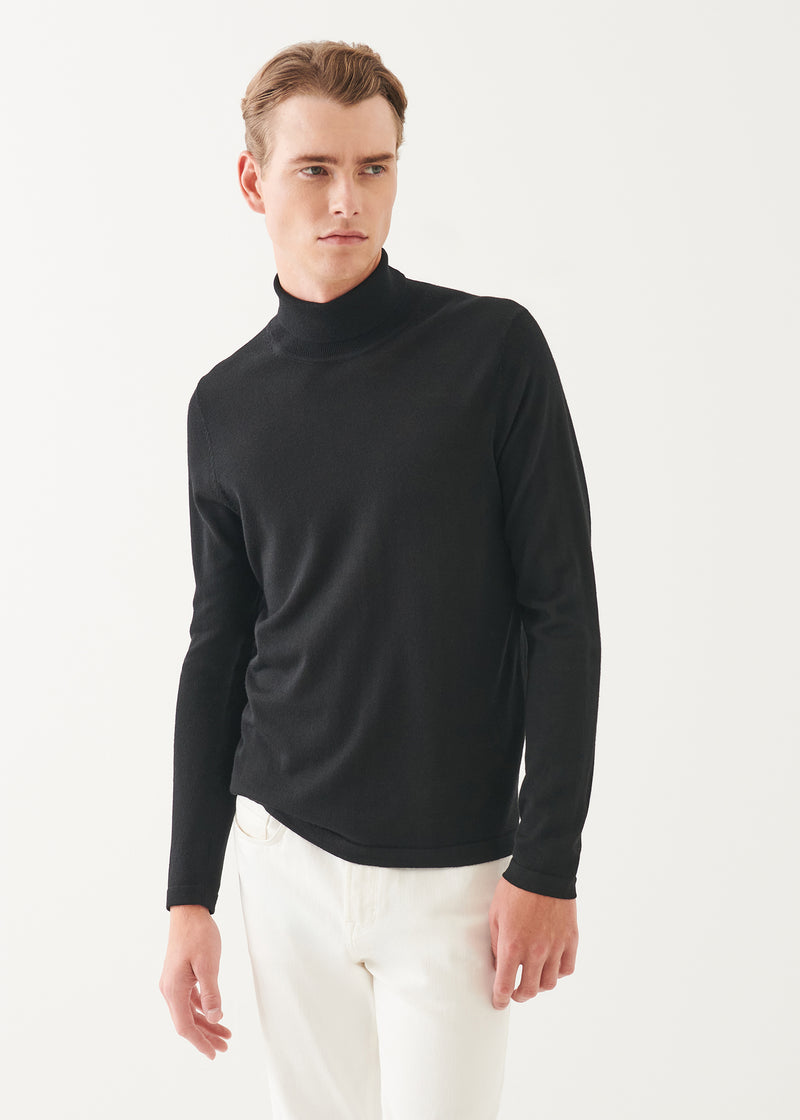 Extra-Fine Merino Turtleneck