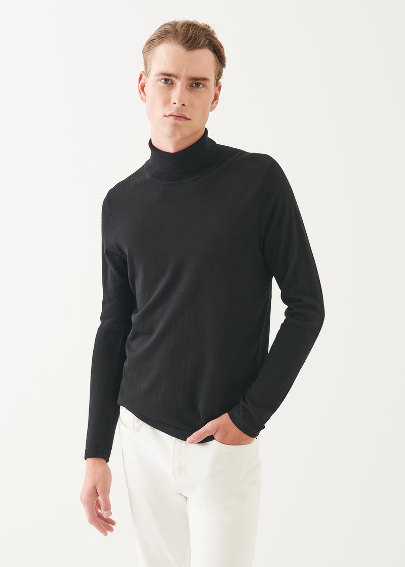 Extra-Fine Merino Turtleneck