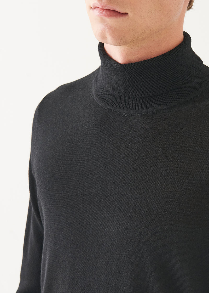 Extra-Fine Merino Turtleneck