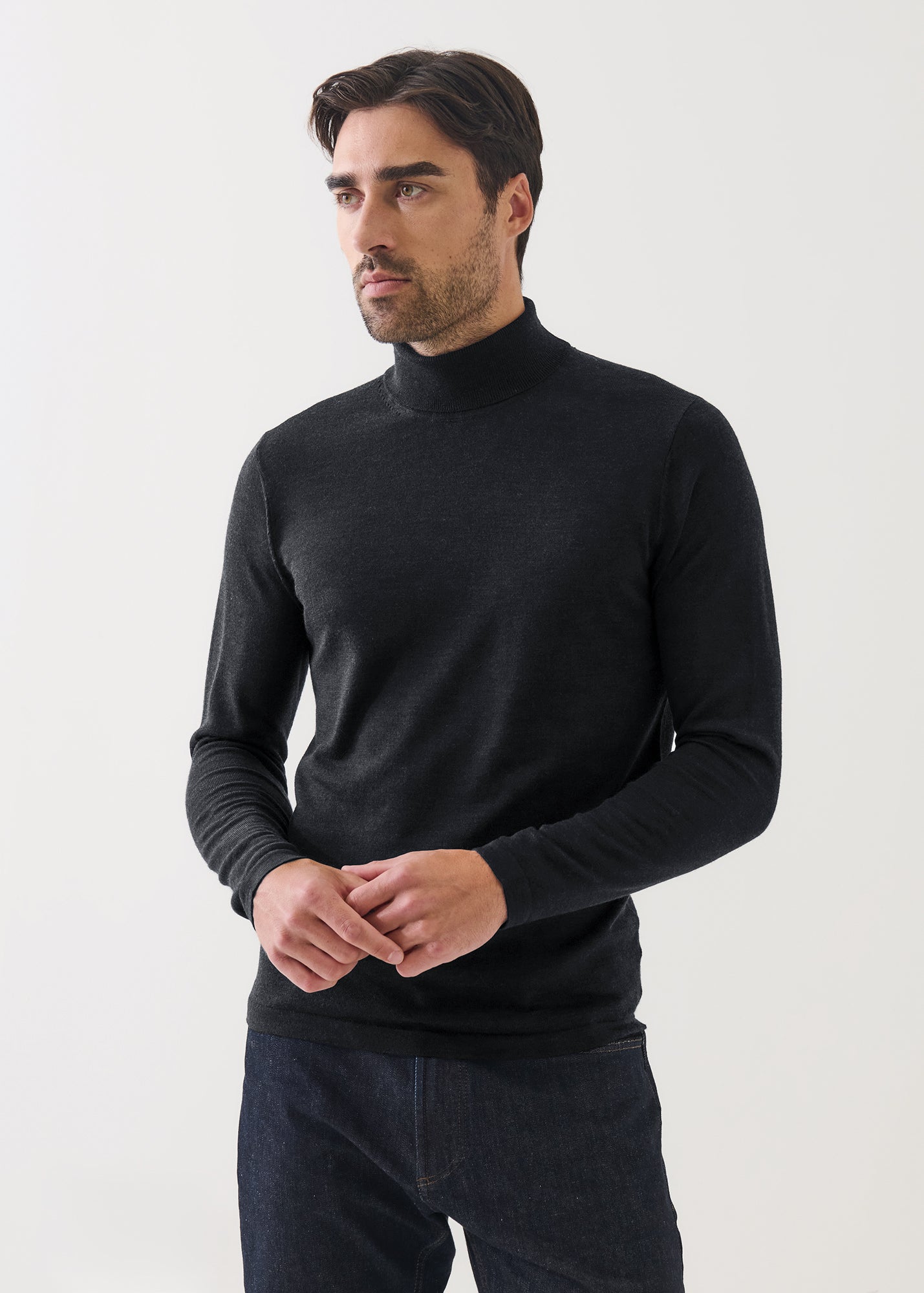 Extra-Fine Merino Turtleneck