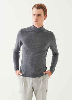 Extra-Fine Merino Turtleneck