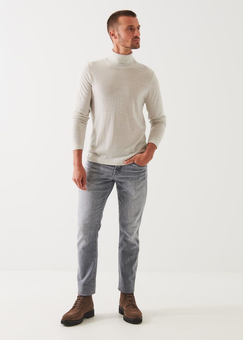 Extra-Fine Merino Turtleneck