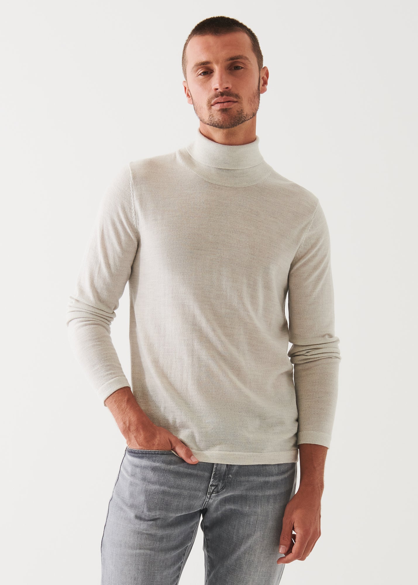 Extra-Fine Merino Turtleneck